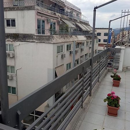 Lemon - Happyhostgr - Downtown Apartment 볼로스 외부 사진